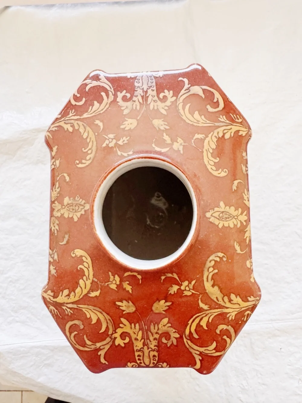WL 1895 Porcelain Octagon Tea Jar Vase Baroque Rococo Red Gold Scroll Motif 8